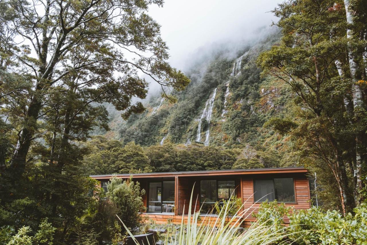 Milford Sound Lodge المظهر الخارجي الصورة