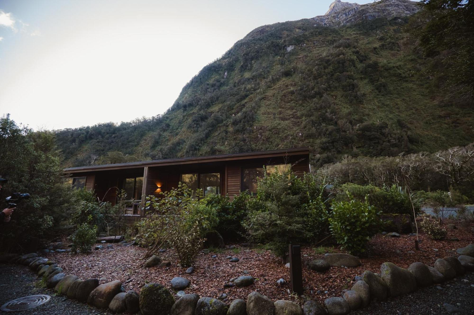 Milford Sound Lodge المظهر الخارجي الصورة