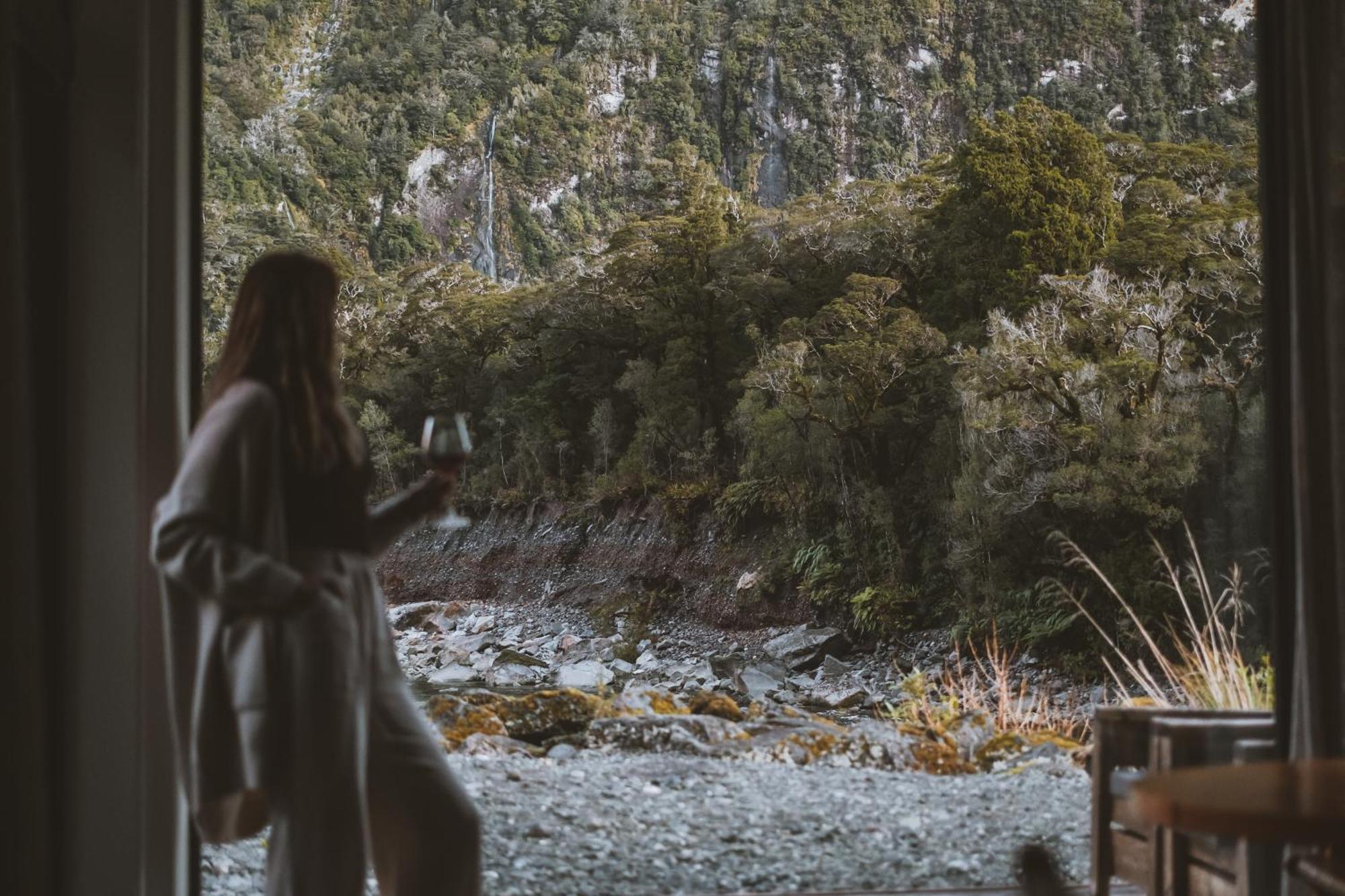 Milford Sound Lodge المظهر الخارجي الصورة